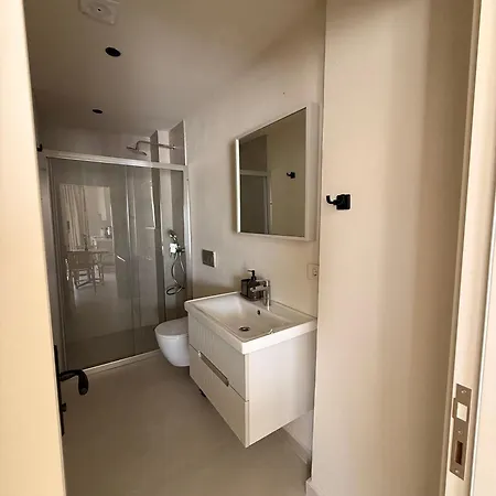 Mara Bahce Alacati Çeşme